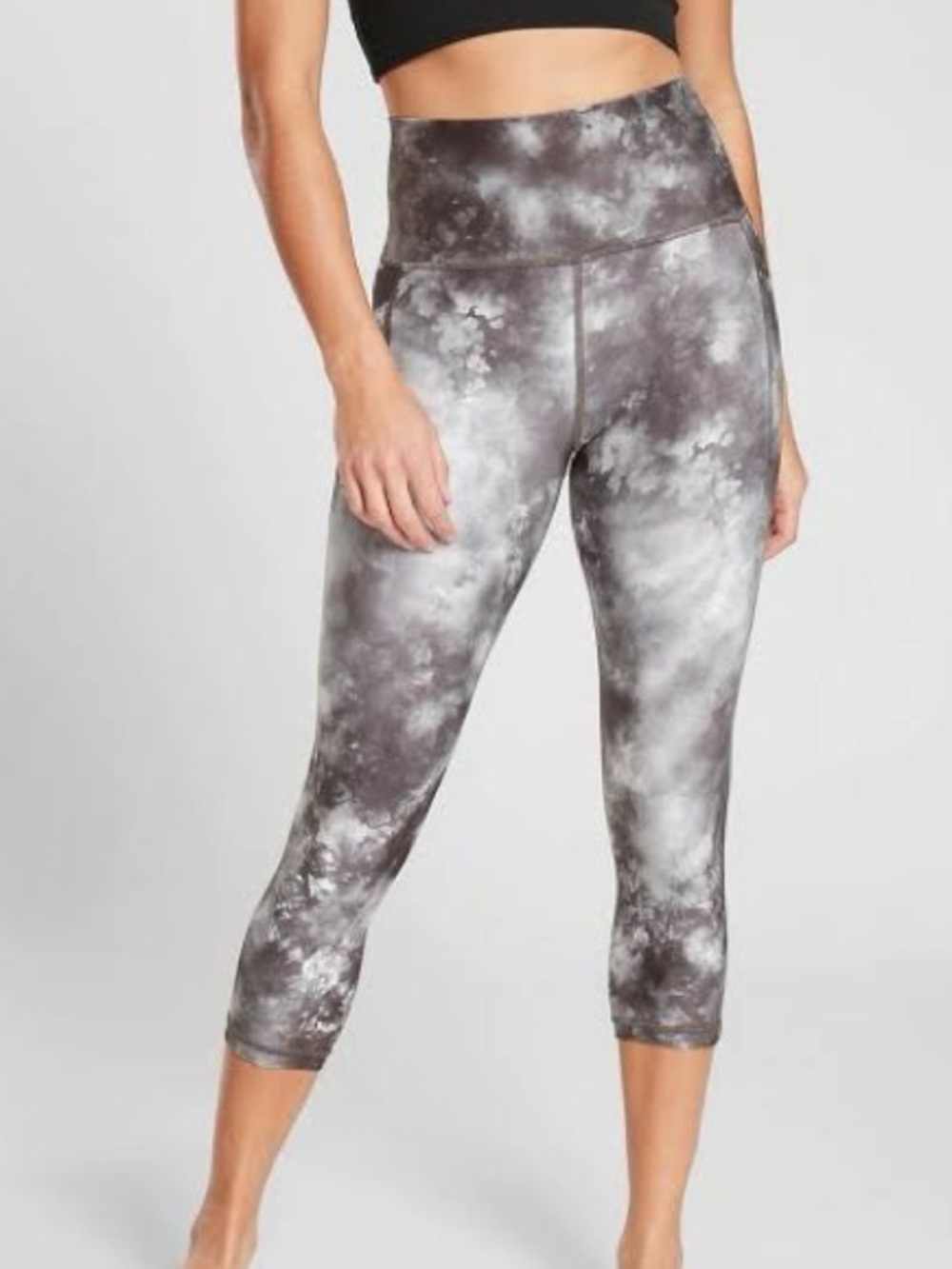 Athleta Salutation Stash Pocket II Supernova Capri,Black SIZE L